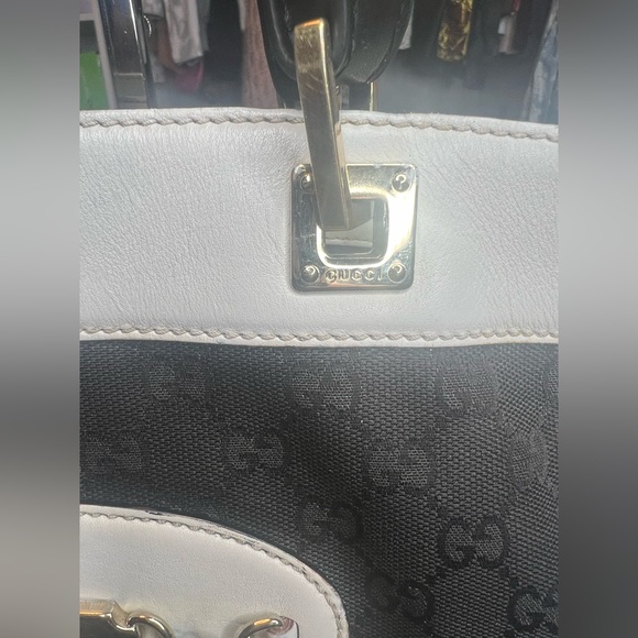 Authentic GUCCI bag - Picture 6 of 12